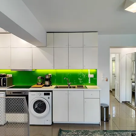 Appartement Kyma 19 *